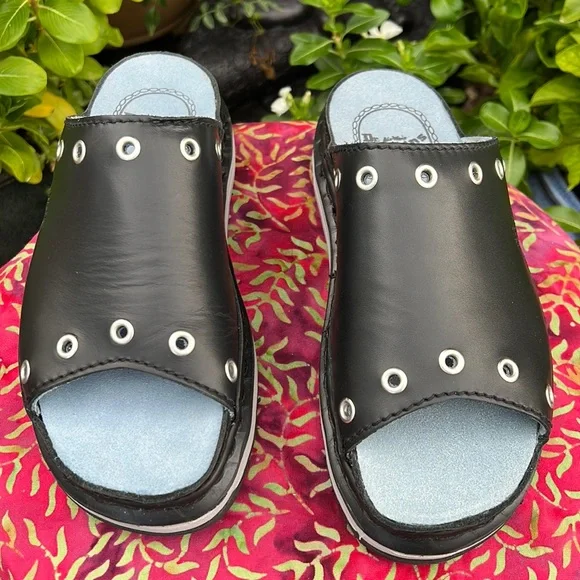 New Dr. Martens Silver Gromet Cut Out Black Vintage 90’s Chunky Slides Sandals - Picture 13 of 17